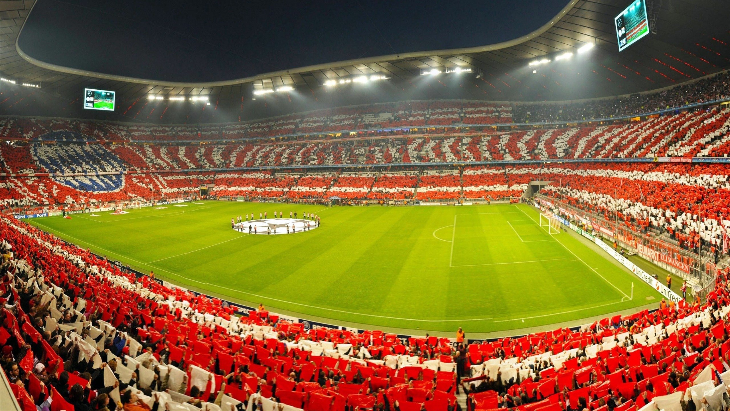 _彩色城锁跑:在城市墙壁留下奔跑的轨迹_,彩色城市图片大全